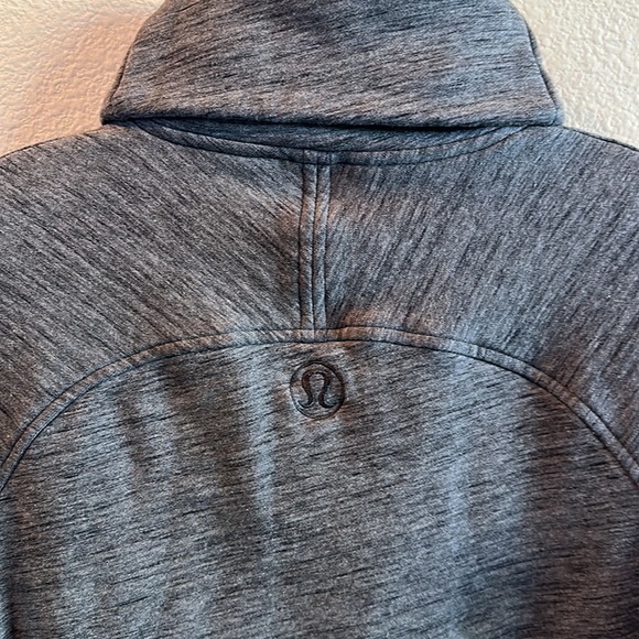 Lululemon To You Tunic - Picture 10 of 10